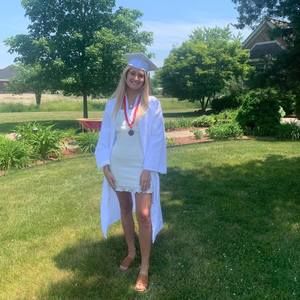 Meet your Posher, Hannah